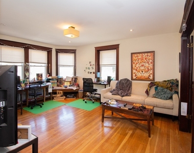 55 Franklin St - Photo Thumbnail 2