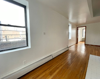 1425 York Avenue - Photo Thumbnail 1