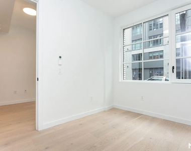 37-25 32nd Street - Photo Thumbnail 4
