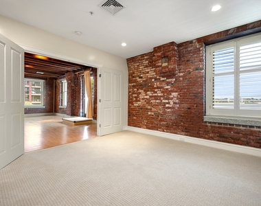 343 Commercial Street - Photo Thumbnail 27