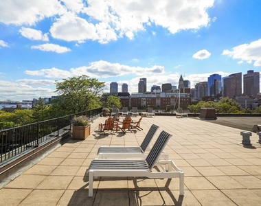 343 Commercial Street - Photo Thumbnail 33