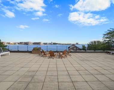 343 Commercial Street - Photo Thumbnail 32