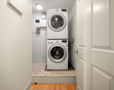 343 Commercial Street - Photo Thumbnail 15