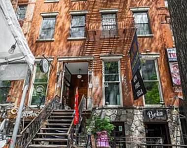 9 St Marks Place - Photo Thumbnail 16