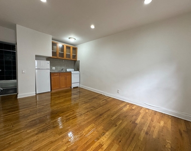 94 3rd Avenue - Photo Thumbnail 1