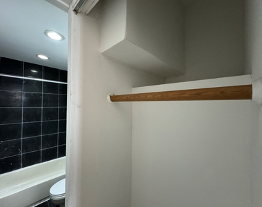 94 3rd Avenue - Photo Thumbnail 4