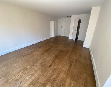  East 63rd Street - Photo Thumbnail 4