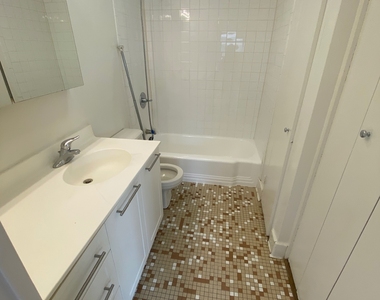 East 36th Street - Photo Thumbnail 4