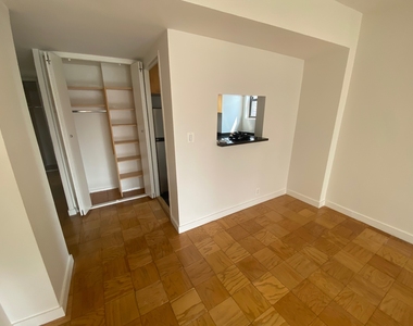 East 36th Street - Photo Thumbnail 3
