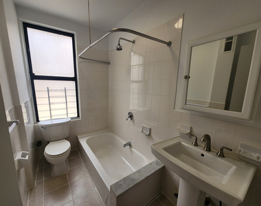 130 Ft Washington Avenue - Photo Thumbnail 4