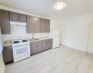 147-42 109th Ave - Photo Thumbnail 1