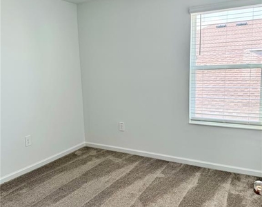 1727 Foreman Road - Photo Thumbnail 25
