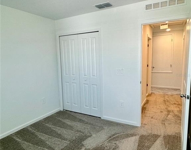 1727 Foreman Road - Photo Thumbnail 33