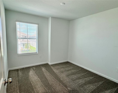 1727 Foreman Road - Photo Thumbnail 31