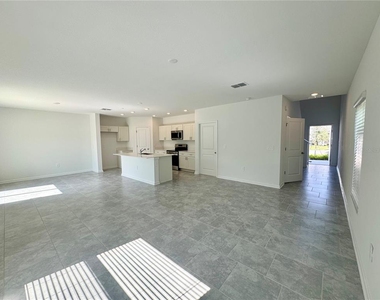 1727 Foreman Road - Photo Thumbnail 7
