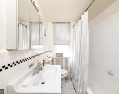 2102 Walnut Street - Photo Thumbnail 16