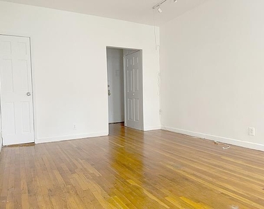 302 E 38th St - Photo Thumbnail 1