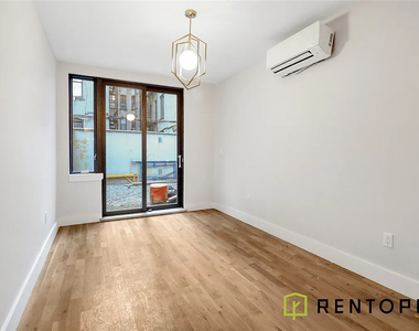 295 North 7th Street - Photo Thumbnail 4