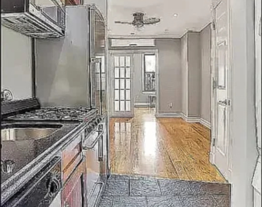 East 10th Street-  No Fee!  - Photo Thumbnail 2