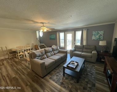 1018 S 1st Street - Photo Thumbnail 11