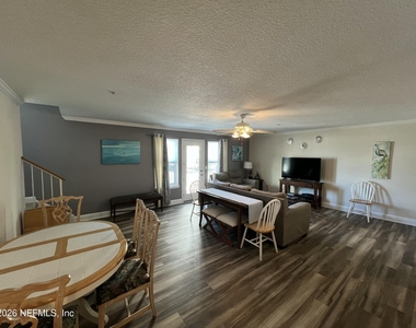 1018 S 1st Street - Photo Thumbnail 9