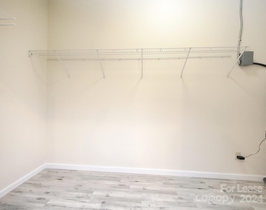 177 Goodman Road - Photo Thumbnail 7