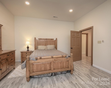 177 Goodman Road - Photo Thumbnail 3