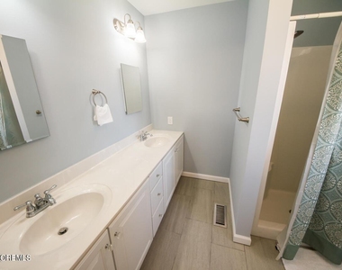 108 Jeanette Drive - Photo Thumbnail 6