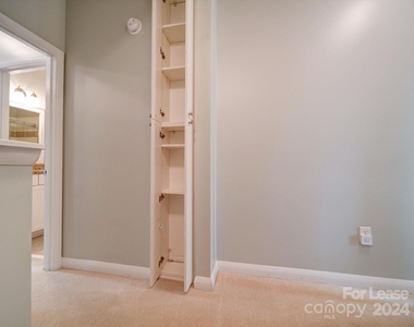 546 New Bern Station Court - Photo Thumbnail 17