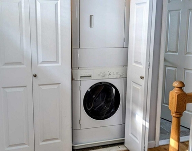 2302 Grand Central Avenue - Photo Thumbnail 15