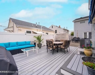 2302 Grand Central Avenue - Photo Thumbnail 16