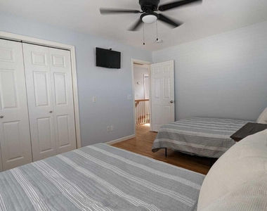 2302 Grand Central Avenue - Photo Thumbnail 12