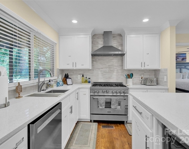 11725 Carmel Lakes Drive - Photo Thumbnail 36