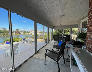 980 Barnegat Lane - Photo Thumbnail 4