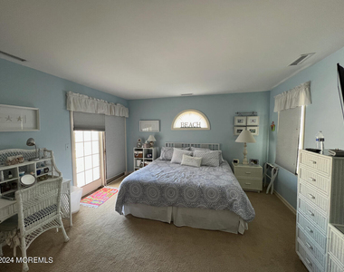 980 Barnegat Lane - Photo Thumbnail 19