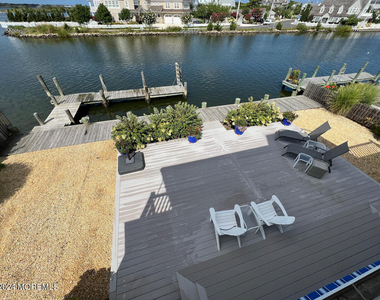 980 Barnegat Lane - Photo Thumbnail 26