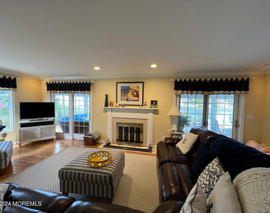 980 Barnegat Lane - Photo Thumbnail 12