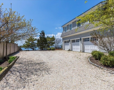 225 Channel Lane - Photo Thumbnail 3