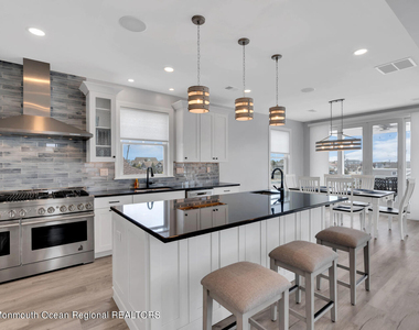106 8th Avenue - Photo Thumbnail 26