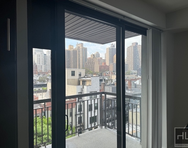E 91st St - Photo Thumbnail 7