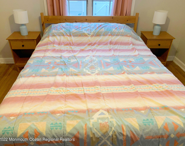 515 Monmouth Avenue - Photo Thumbnail 11