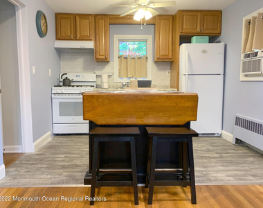 515 Monmouth Avenue - Photo Thumbnail 3