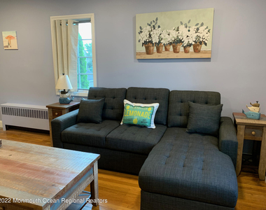 515 Monmouth Avenue - Photo Thumbnail 2
