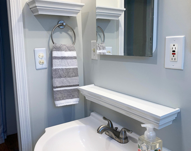 515 Monmouth Avenue - Photo Thumbnail 8