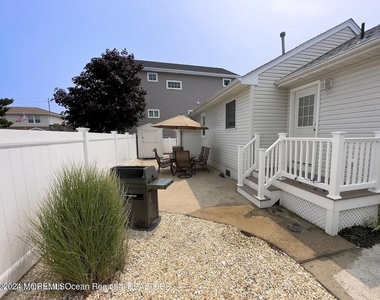 1707r Baltimore Avenue - Photo Thumbnail 8