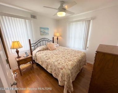 1707r Baltimore Avenue - Photo Thumbnail 5