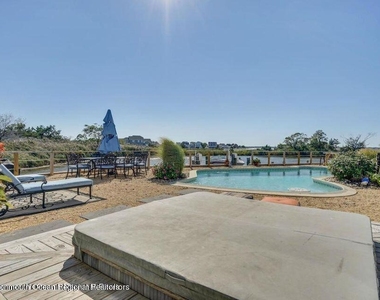 2023 Bay Boulevard - Photo Thumbnail 19