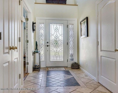 2023 Bay Boulevard - Photo Thumbnail 2