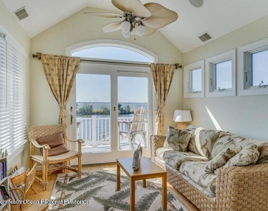 2023 Bay Boulevard - Photo Thumbnail 17