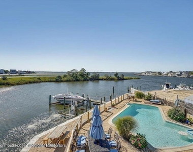 2023 Bay Boulevard - Photo Thumbnail 18